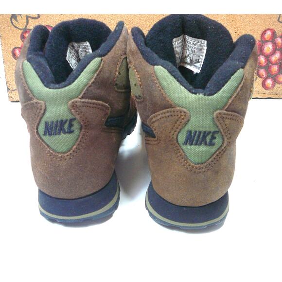 Vintage Nike Swoosh Caldera Hiking Boots womens sz 6 - Picture 6 of 8